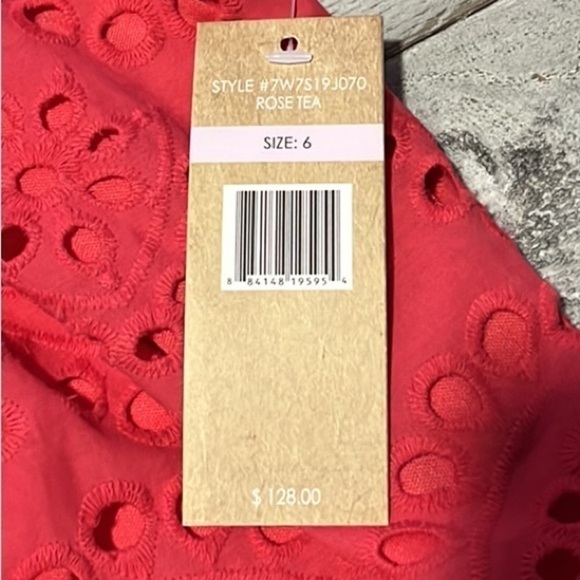 Hope & Harlow Off-Shoulder Dress - Picture 3 of 5